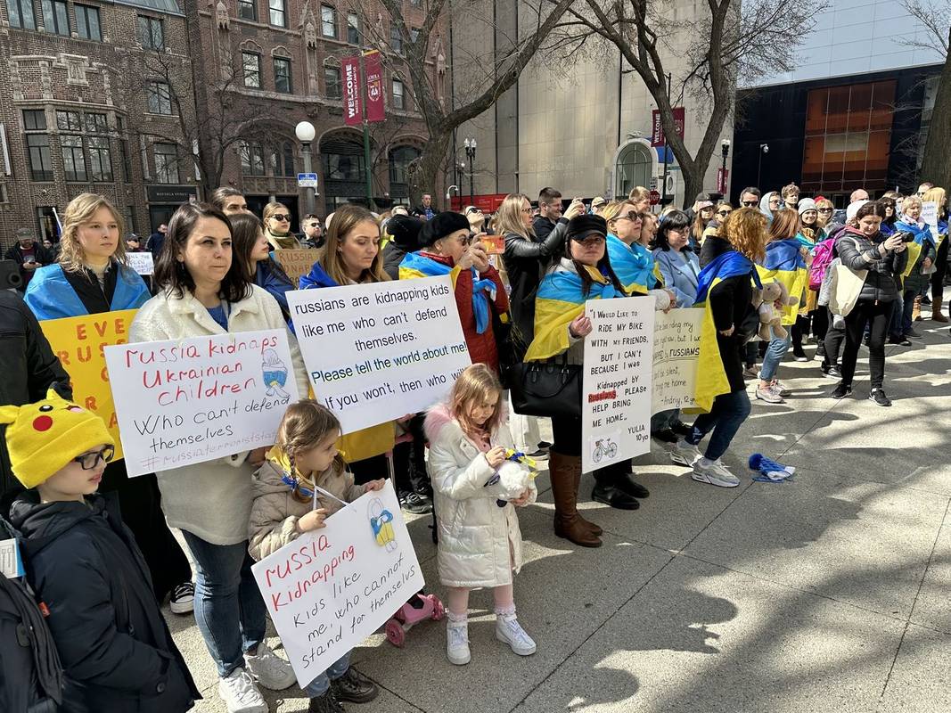 Акція протесту проти викрадення Росією дітей, Чикаго. Фото: facebook.com/UKRinChicago