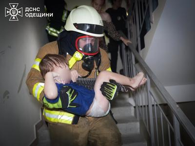 Під час нічної атаки на Одесу загинуло подружжя: дрон влучив у квартиру