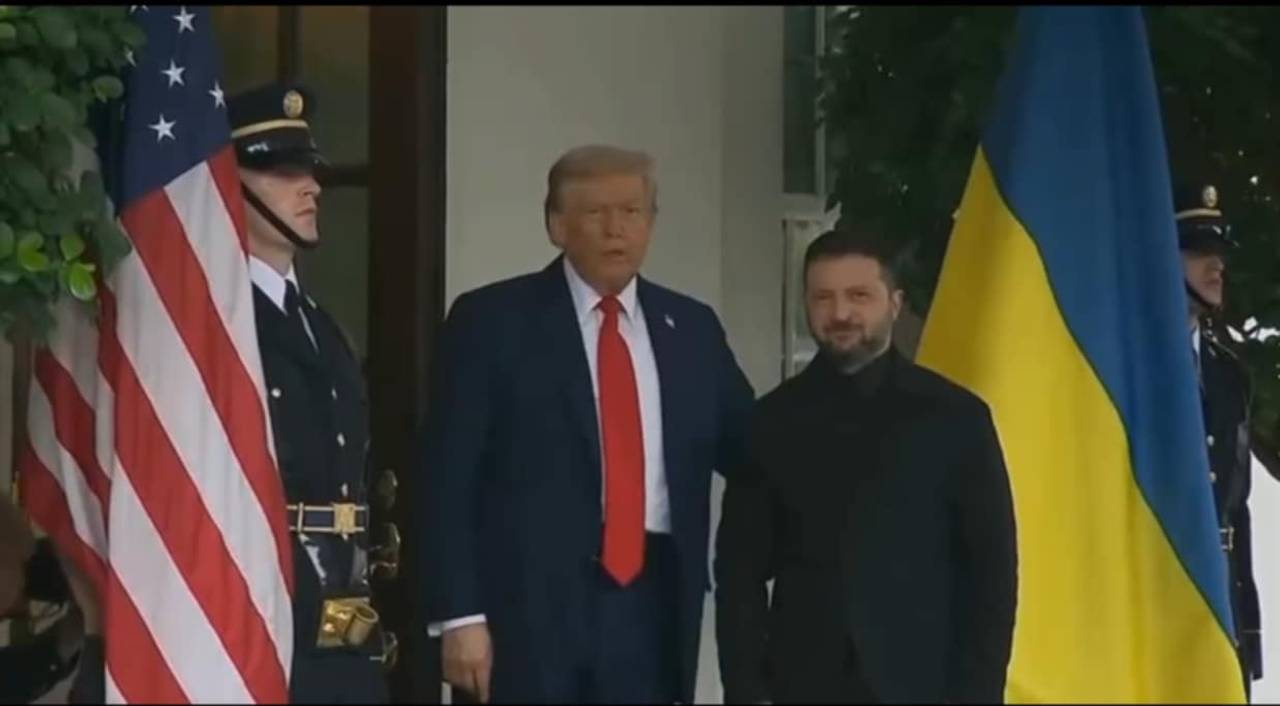 Скриншот з відео