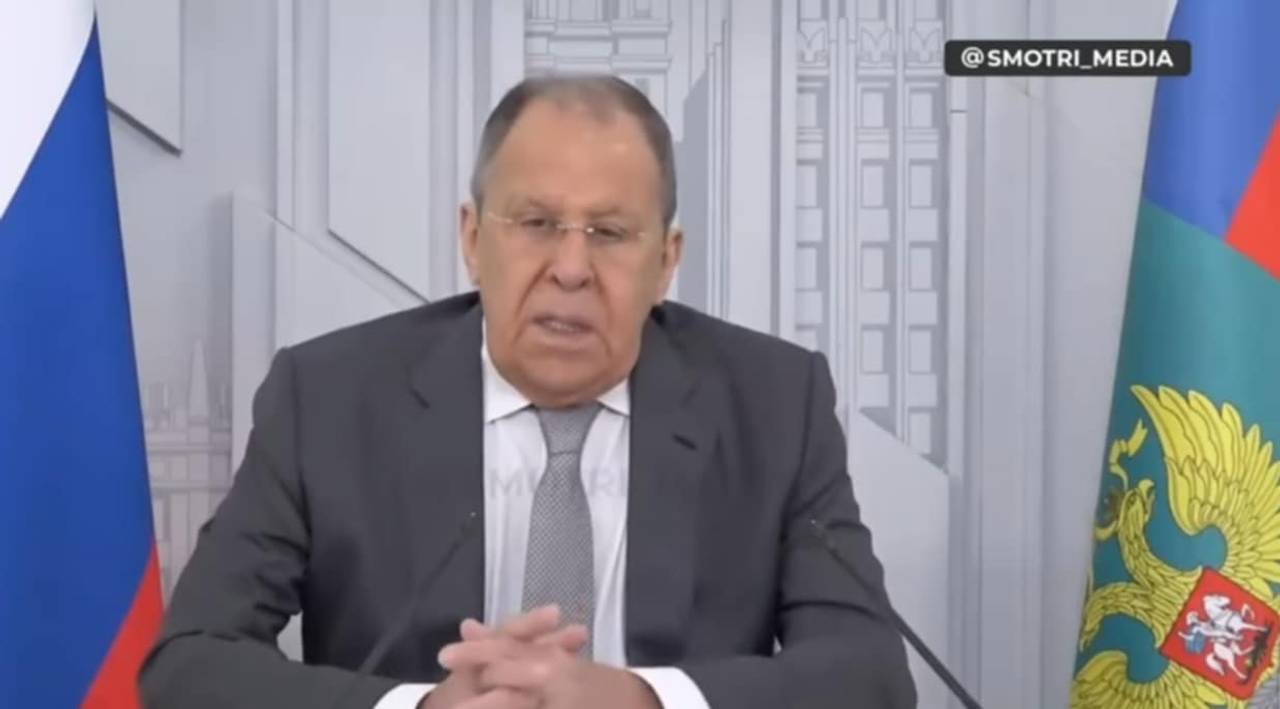 Скриншот з відео
