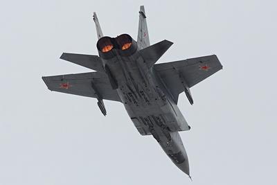 У Росії впав військовий літак МіГ-31