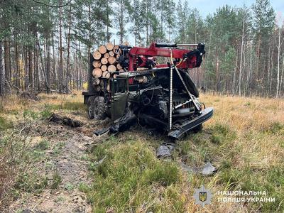 Трагедія на Житомирщині: два авто підірвались на мінах, п’ятеро загиблих