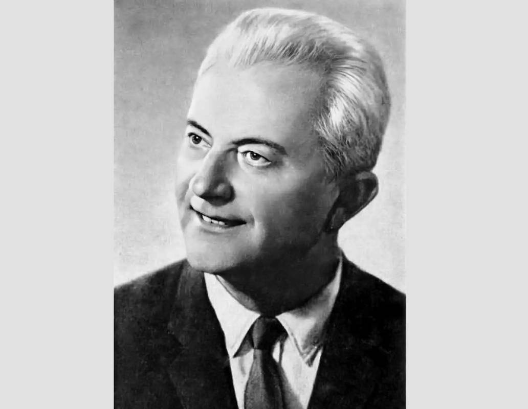 “Ой ти, дівчино, з горіха зерня”