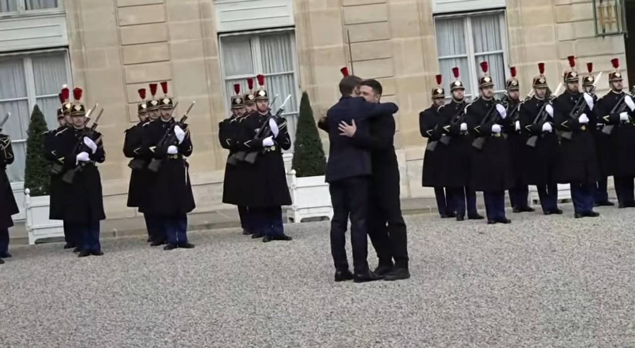 Скриншот з відео