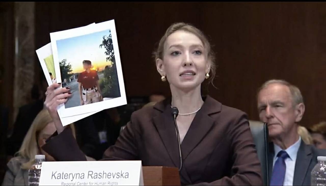 Скриншот з відео