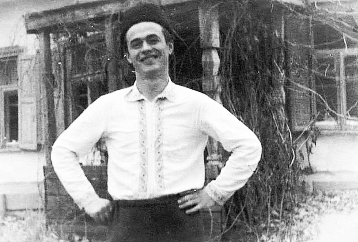 “Ти знаєш, що ти — людина? Ти знаєш про це чи ні?”