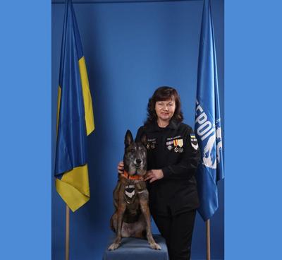 Перше фото Катерини Мумжинської, інші - з архіву кінологині