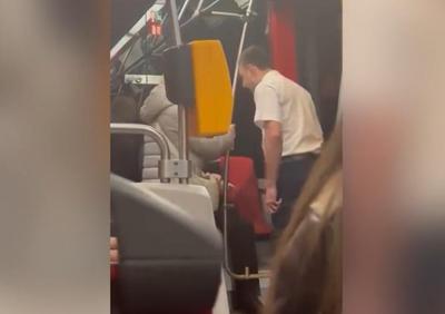 Скриншот з відео.