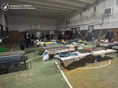 Ужгородський ТЦК потрапив у скандал через нелюдські умови проживання мобілізованих — 3 чашки на 40-60 людей